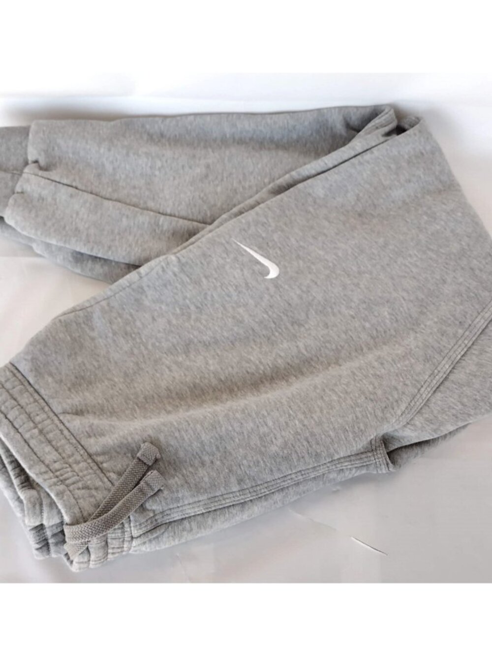 Nike Fleece Sweatpants Gray SIze Medium EUC